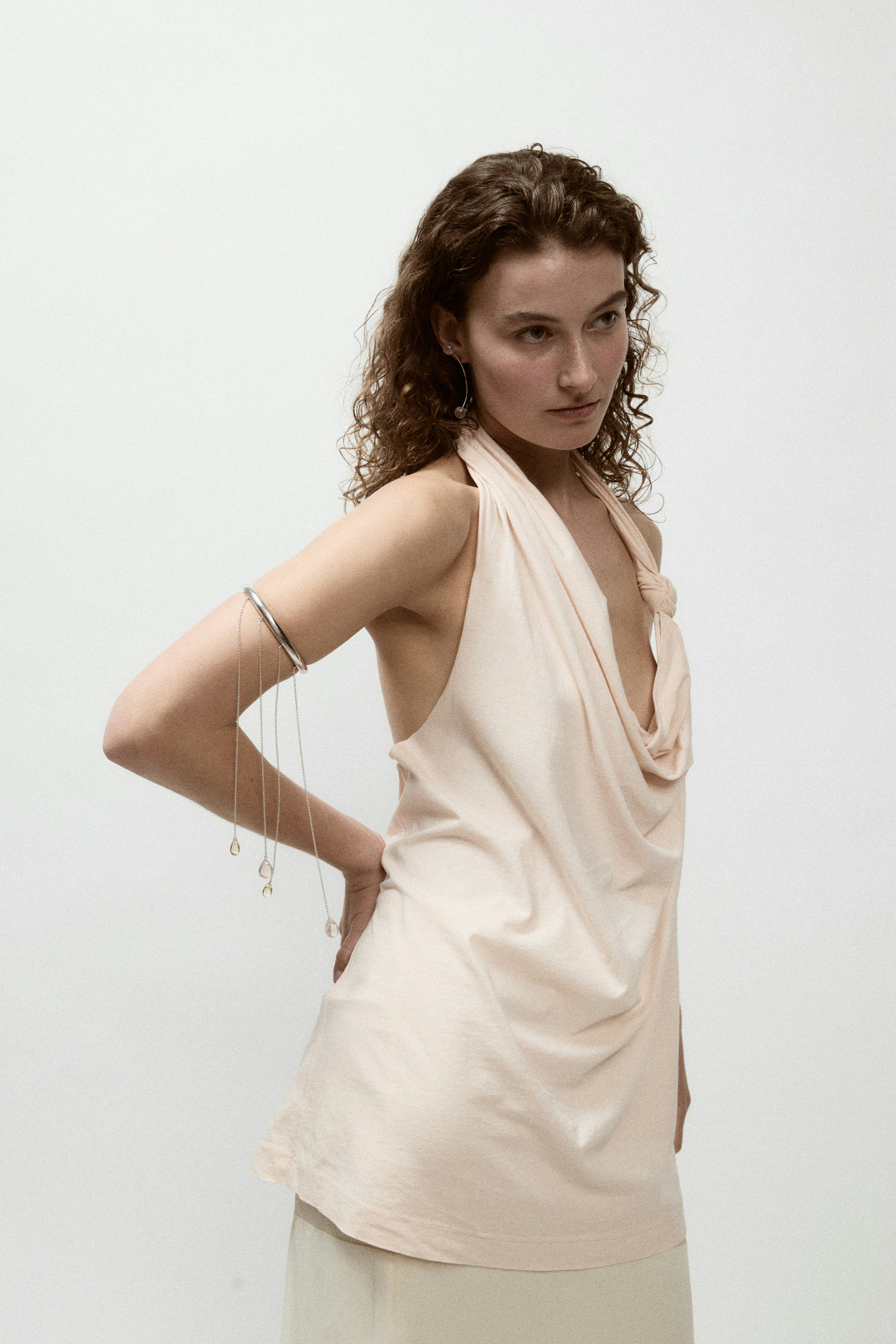 ORIANE VERSTRAETEN IZABO RESORT0525 5 20 to watch : Izabo