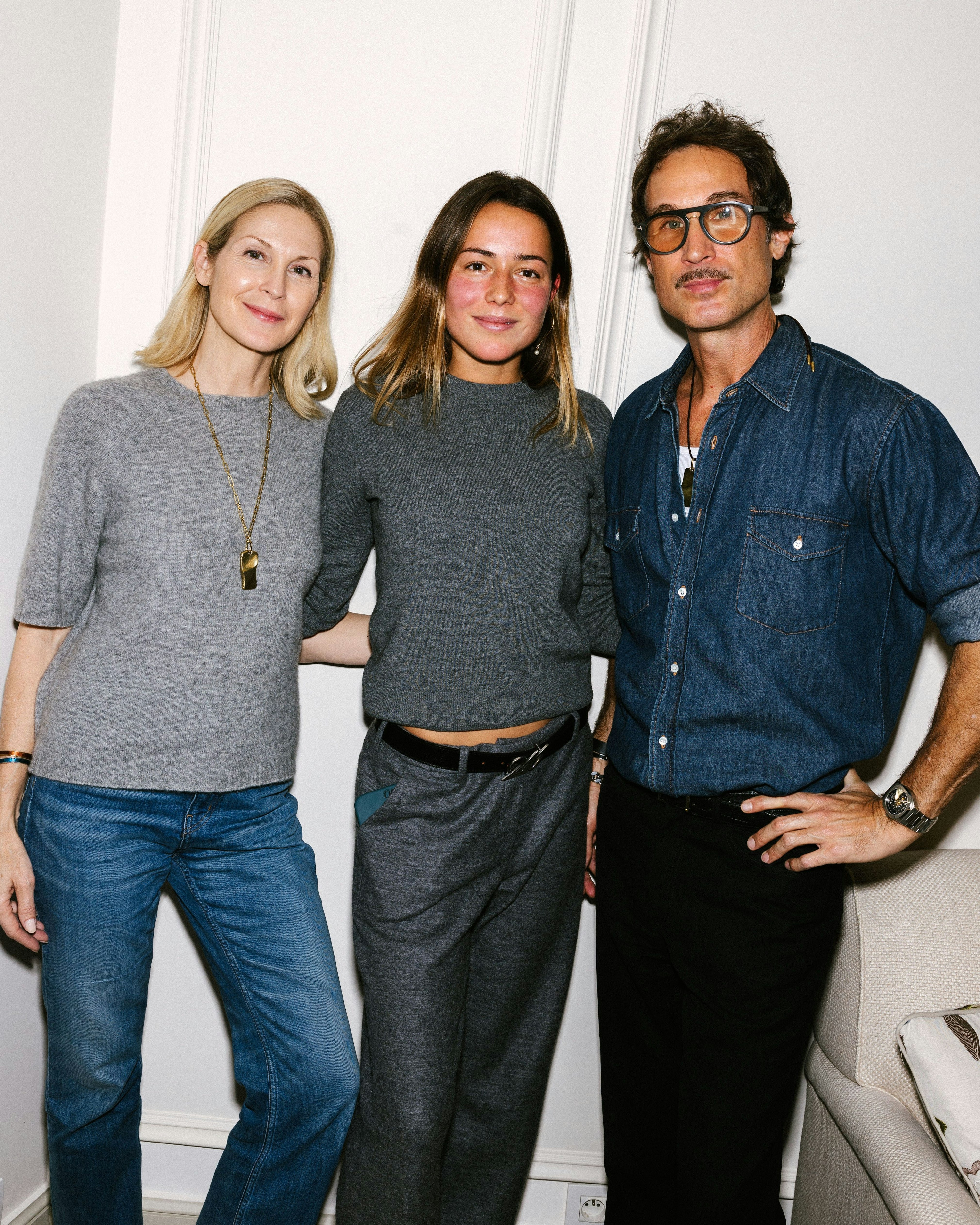 Tom Delaisse Kelly Rutherford and Anthony Giovanni MET JUNE VAN THILLO IN HET MIDDEN Tom Delaisse Kelly Rutherford and Anthony Giovanni MET JUNE VAN THILLO IN HET MIDDEN