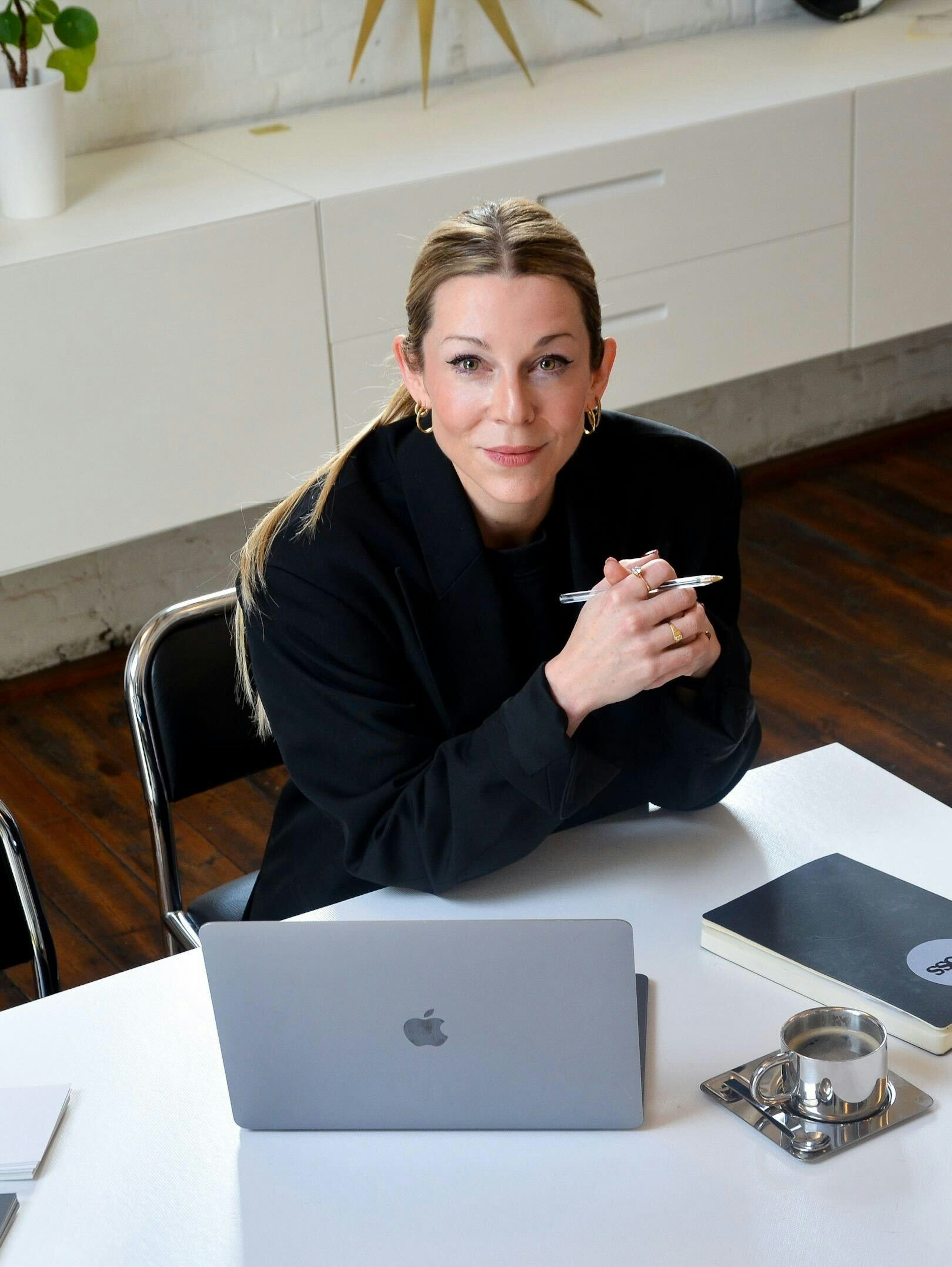 An-Katrien Dullers An-Katrien Dullers