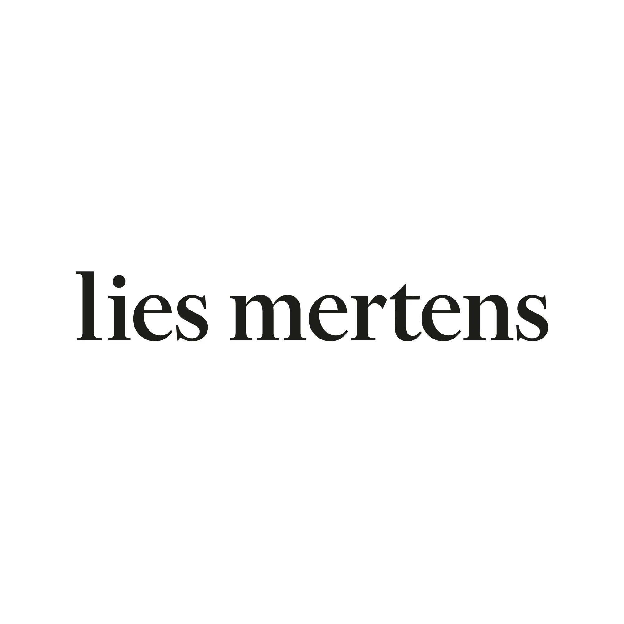 Lies Mertens 2023 square 2000x2000 social profile positive shopmanager Lies Mertens