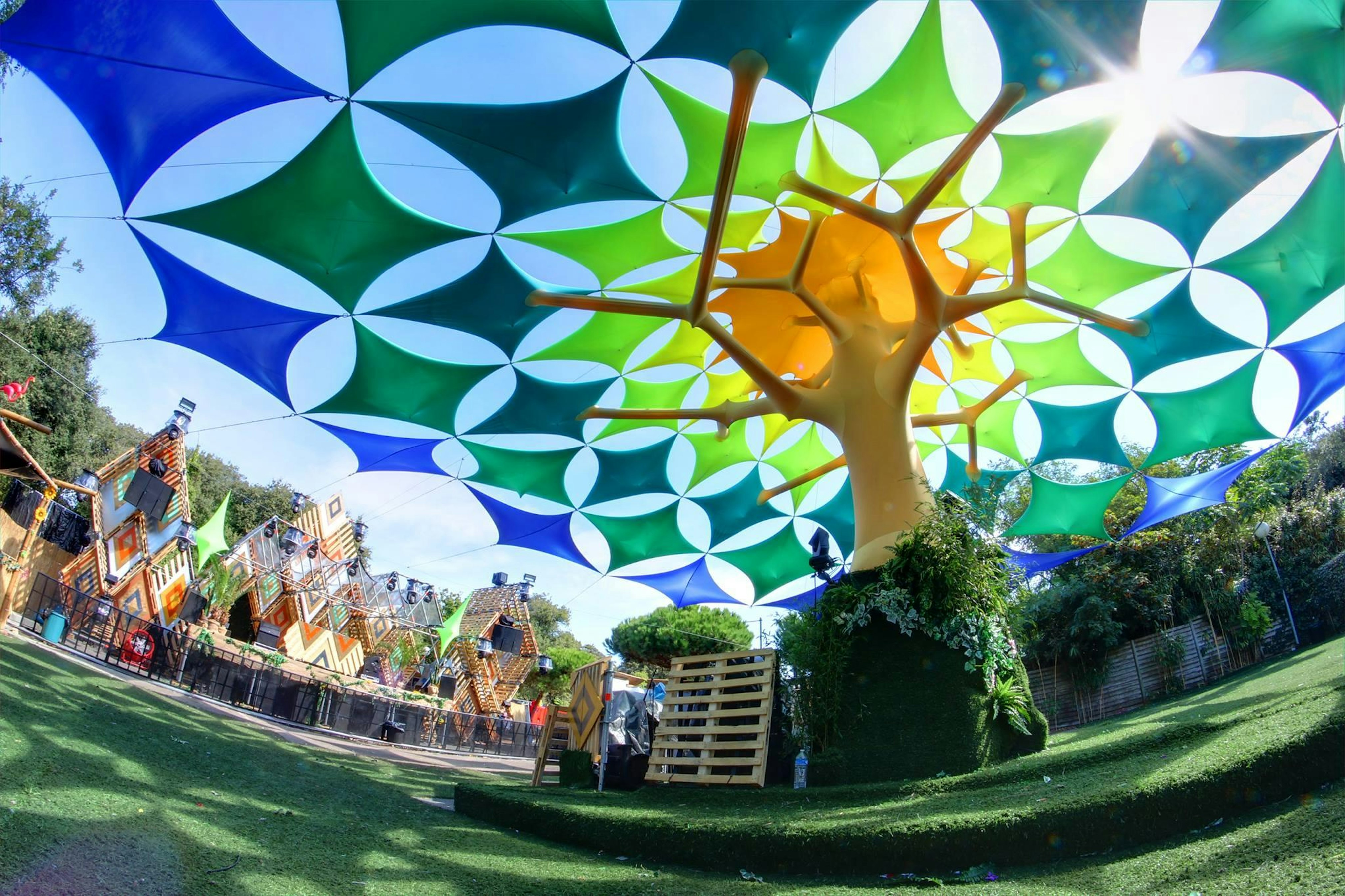 Tree of life photo Opsys Deco Show Tex 02 1 Tree of life photo Opsys Deco Show Tex 02 1