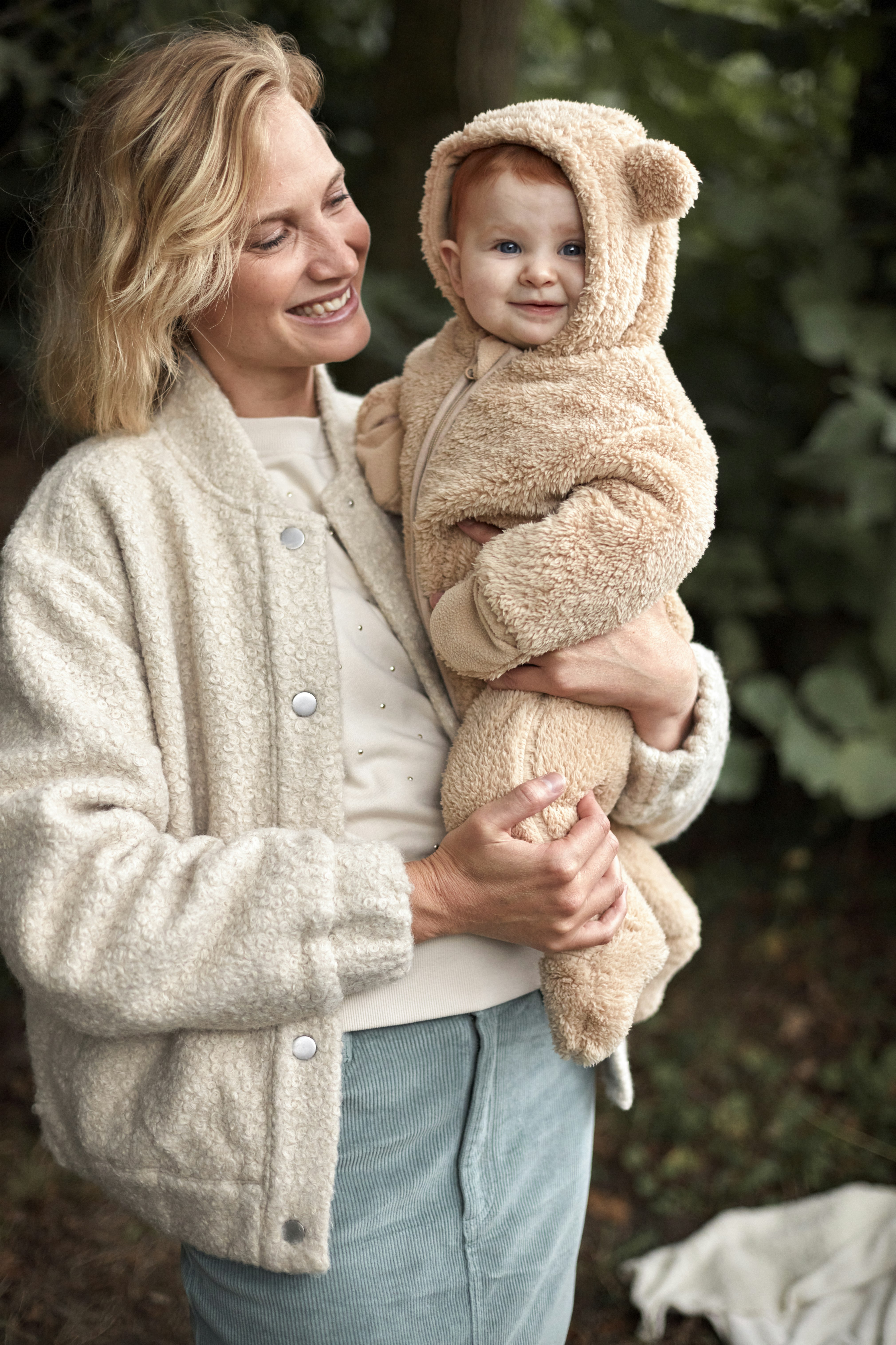 Bel bo vrouw en baby Bel bo vrouw en baby