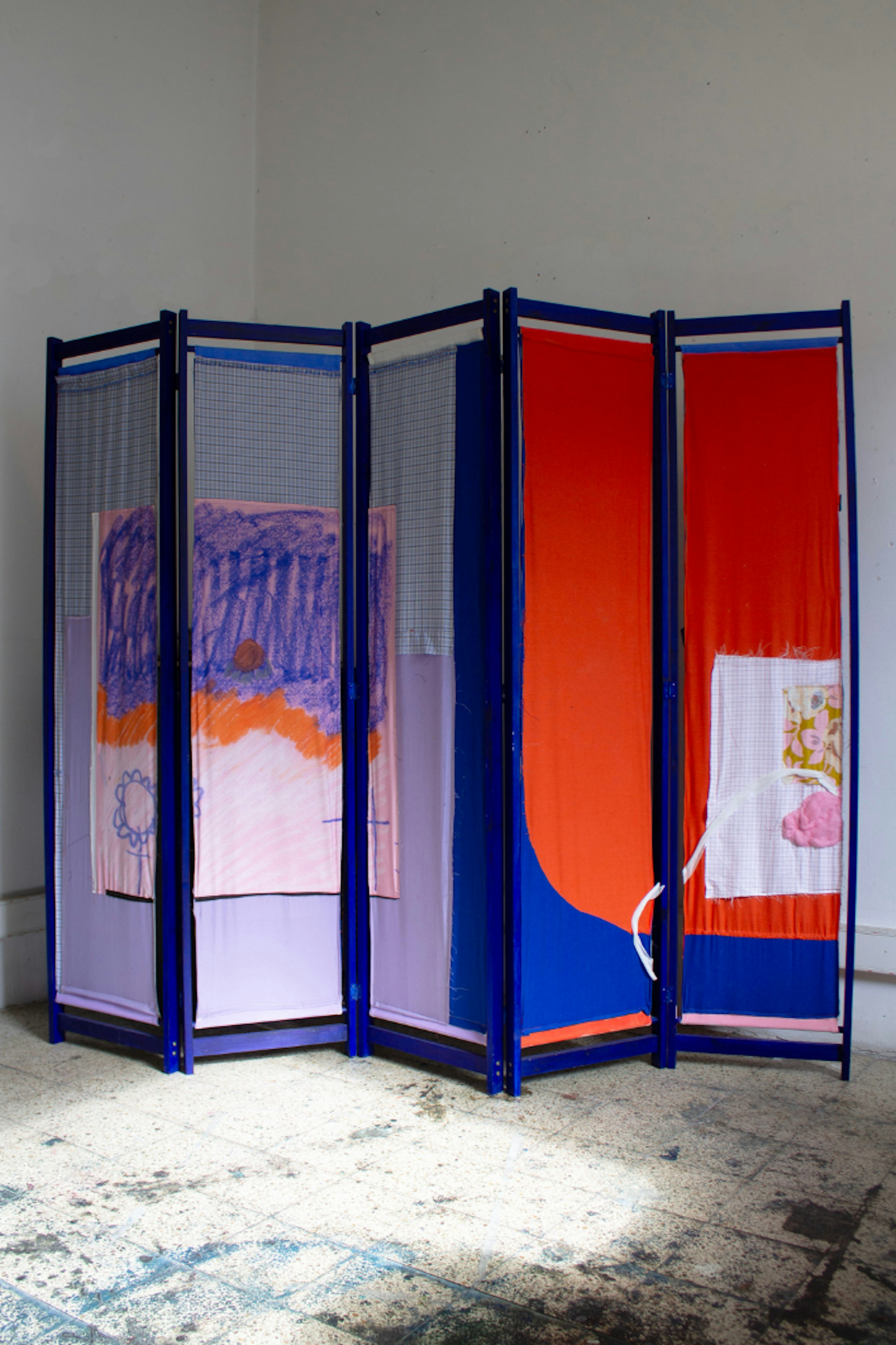 Intimate distance Intimate distance