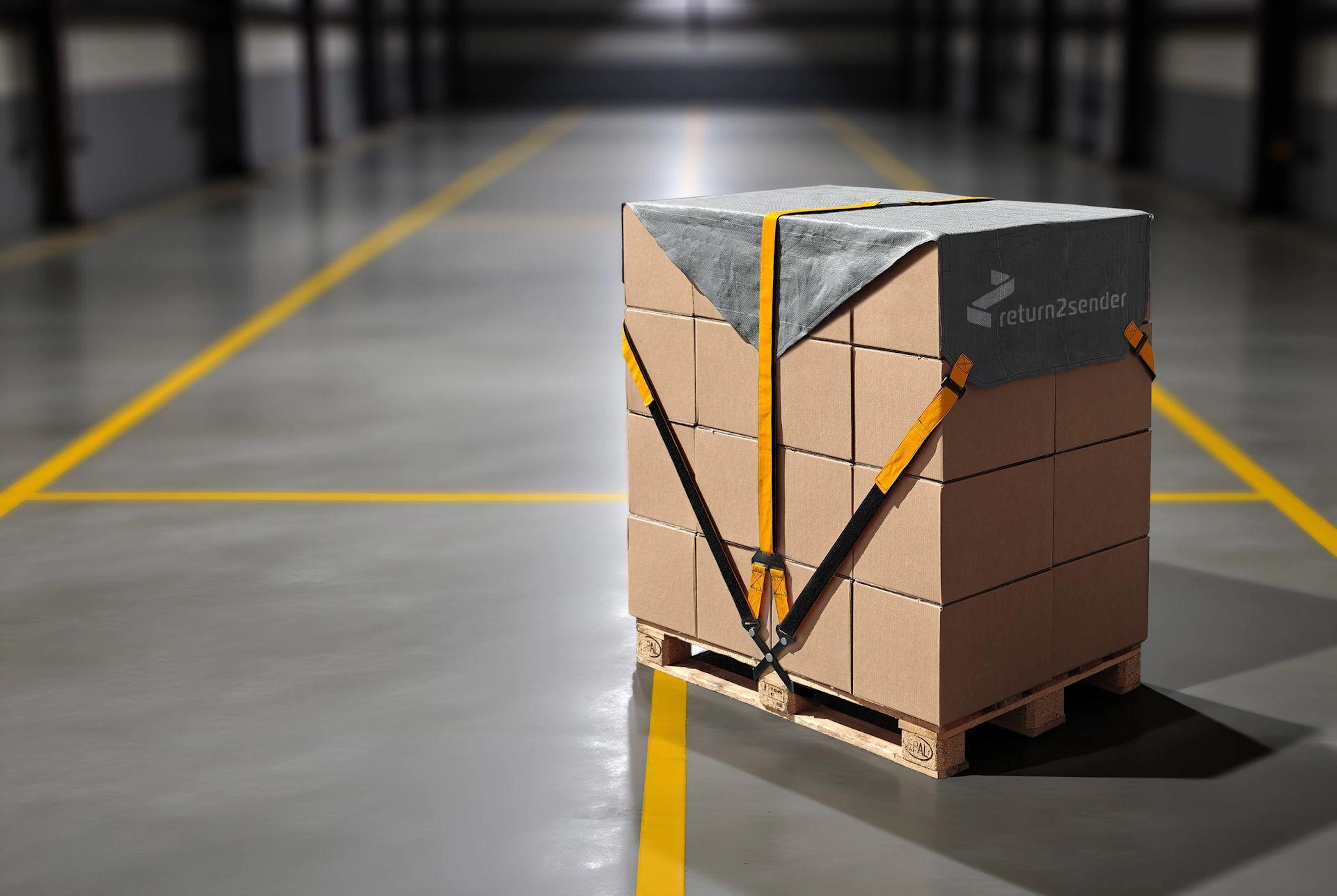 Palletinwarehousecopy foto Return2Sender wikkel over dozen op pallet