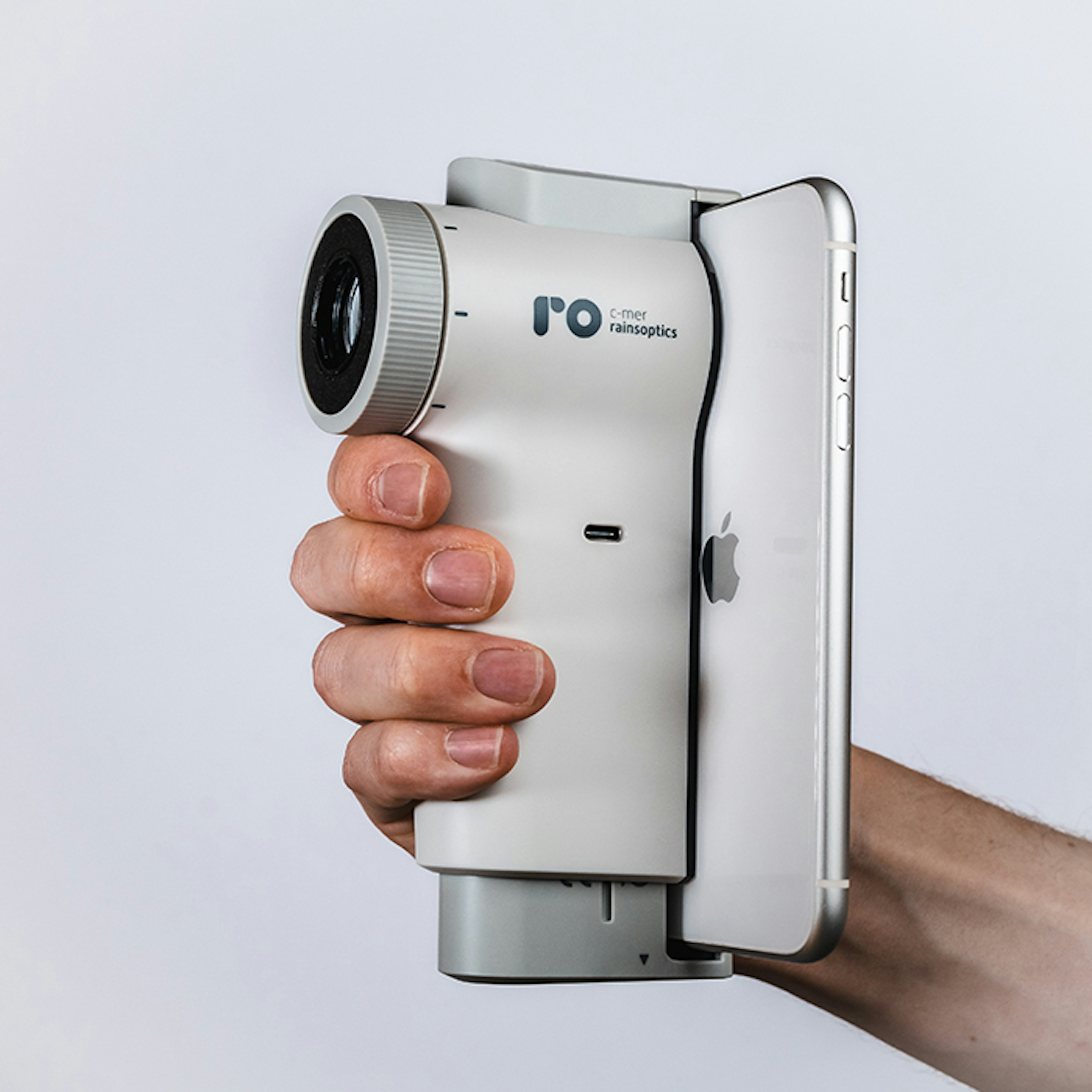 Studio dott rainsoptics fundus link 1 RainsOptics Fundus link, Dott Achilles voor C-MER RainsOptics