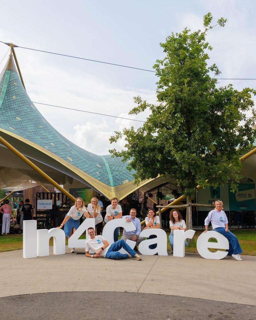 Team in4care new 819x1024 Team in4care new 819x1024